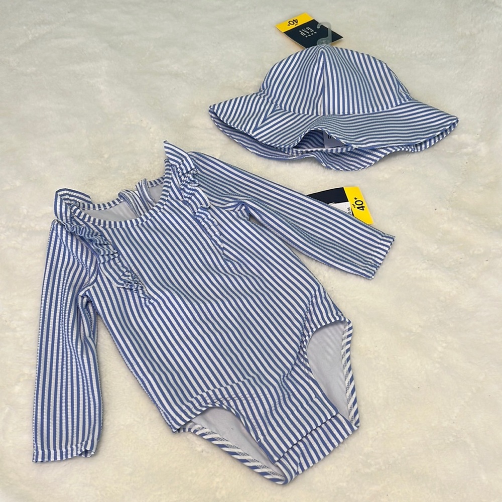 Baby Gap One Piece Striped Swimsuit with Matching Hat  Size 12-18 Months